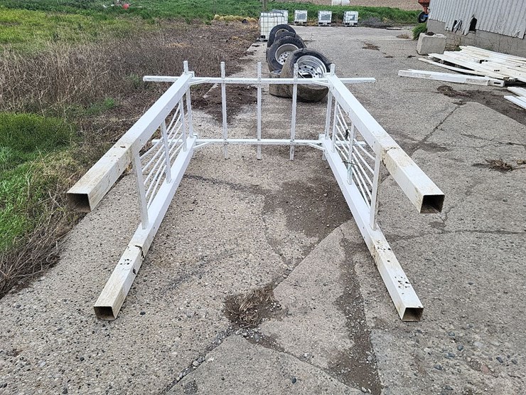 pvc-white-arbor-image-8