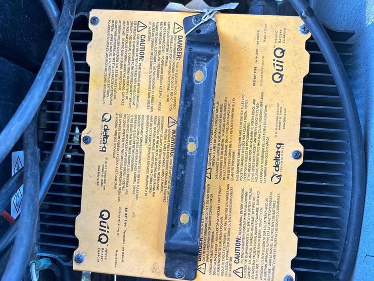ez-go-electric-cart-image-10