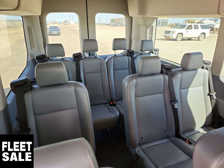 2019-ford-transit-image-25