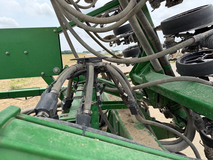 john-deere-1890-image-56