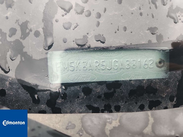 2018-ford-explorer-image-38