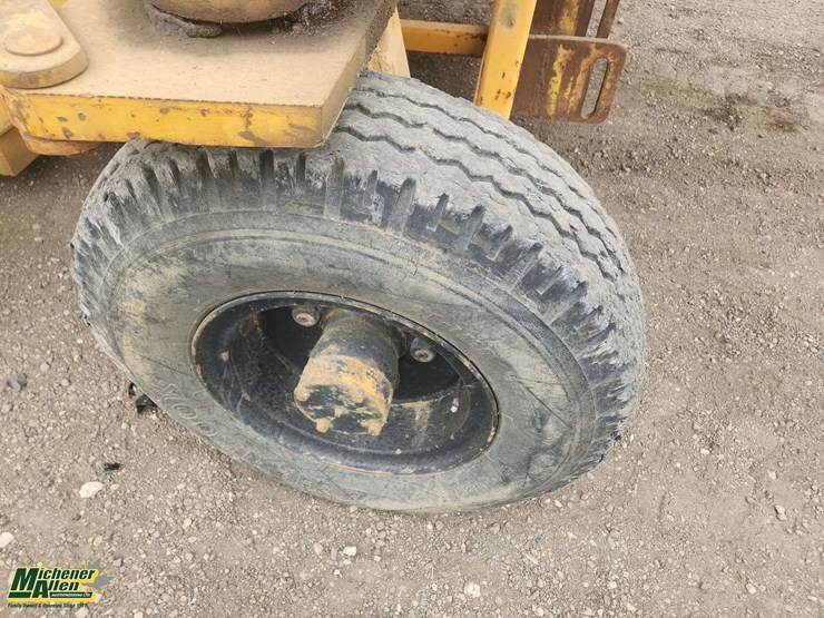 caterpillar-we-851b-image-16