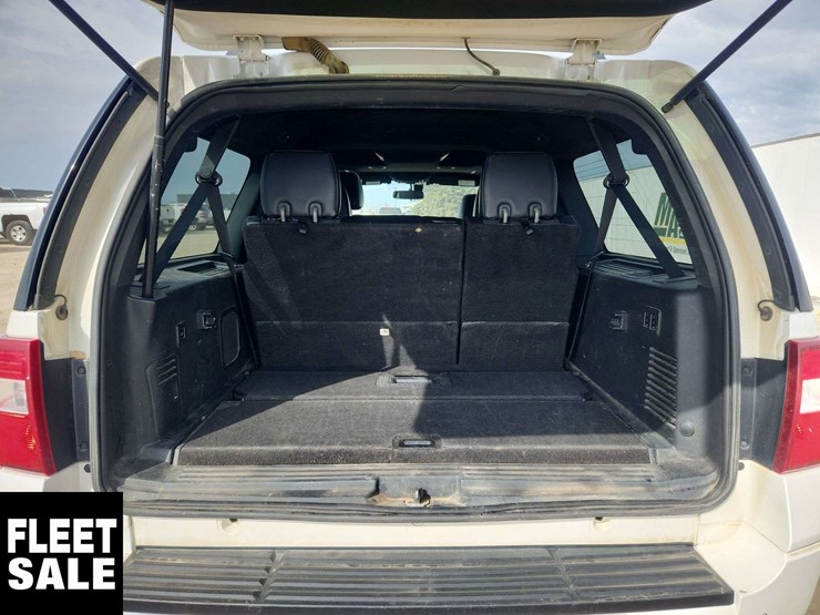 2015-ford-expedition-image-10