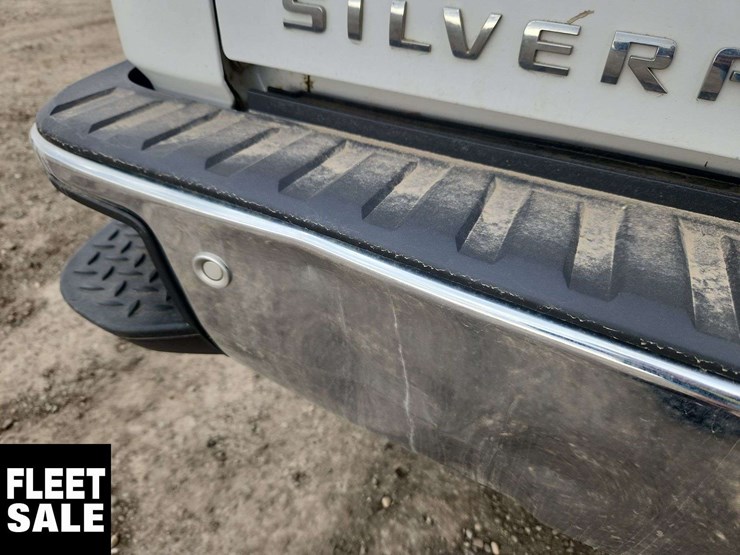 2015-chevrolet-silverado-1500-image-34