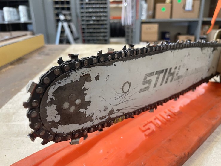 #10221-•-stihl-ms271-chainsaw-image-2