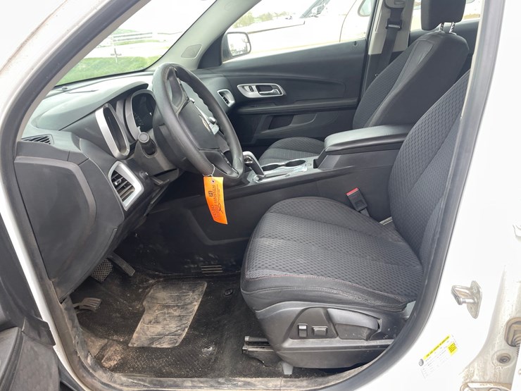 2012-chevrolet-equinox-image-25