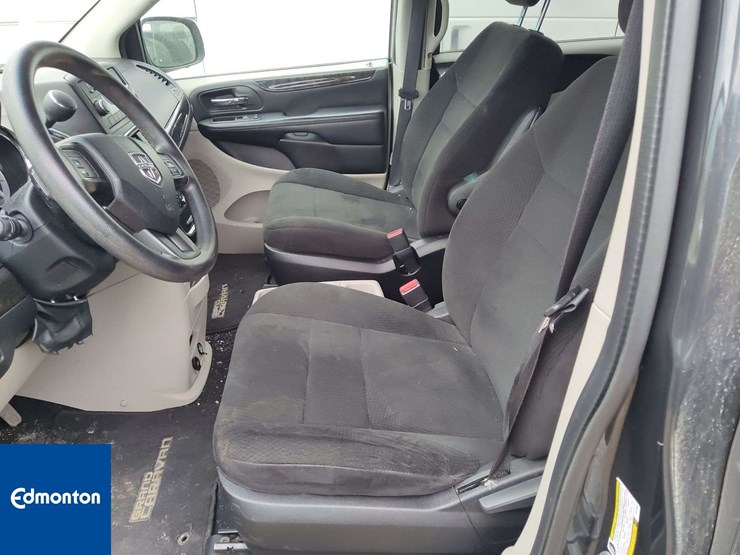 2012-dodge-grand-caravan-image-8