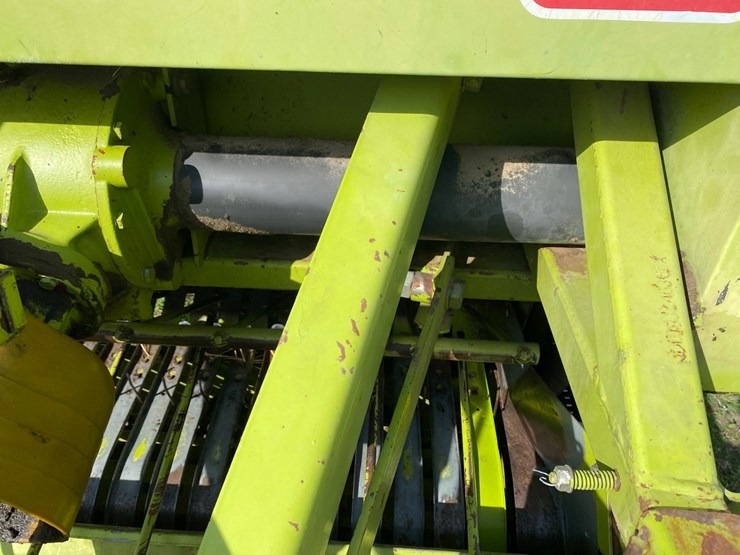 claas-rollant-66-image-8