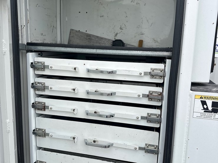 2010-international-durastar-4300-image-15