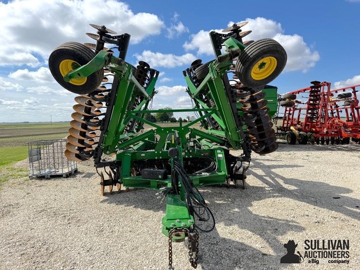 2019-john-deere-2623vt-image-2