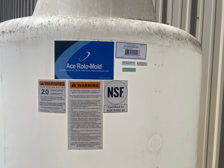 #8781-•-poly-500-gallon-vertical-liquid-storage-tank-image-2