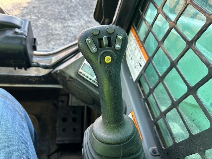 bobcat-t770-image-21
