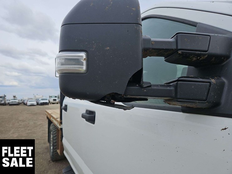 2022-ford-f350-image-17