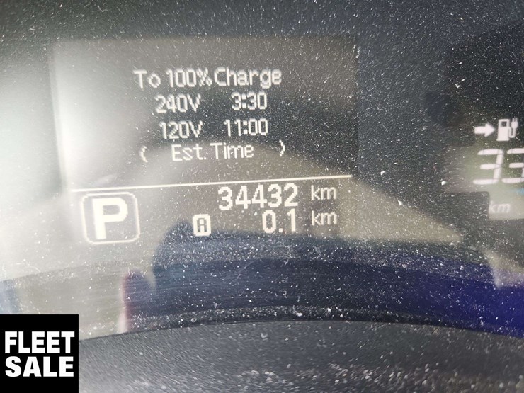2011-nissan-leaf-sl-4dr-hatchback-image-25