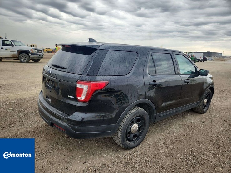 2018-ford-explorer-image-4