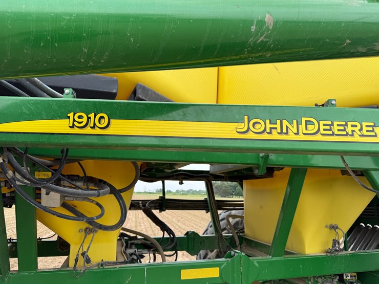 john-deere-1890-image-107