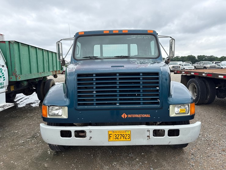1990-international-4600-image-2