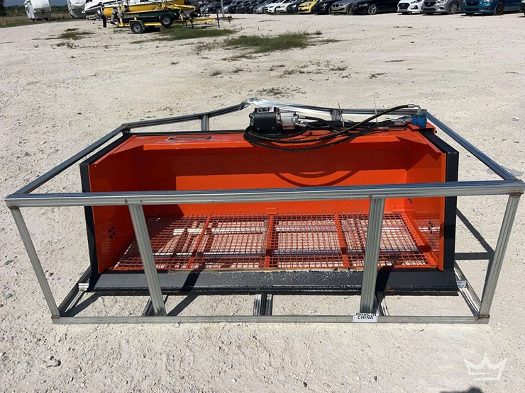 pabreak-72in-hydraulic-sharker/vibrating-screening-bucket-skid-steer-attachment-image-4