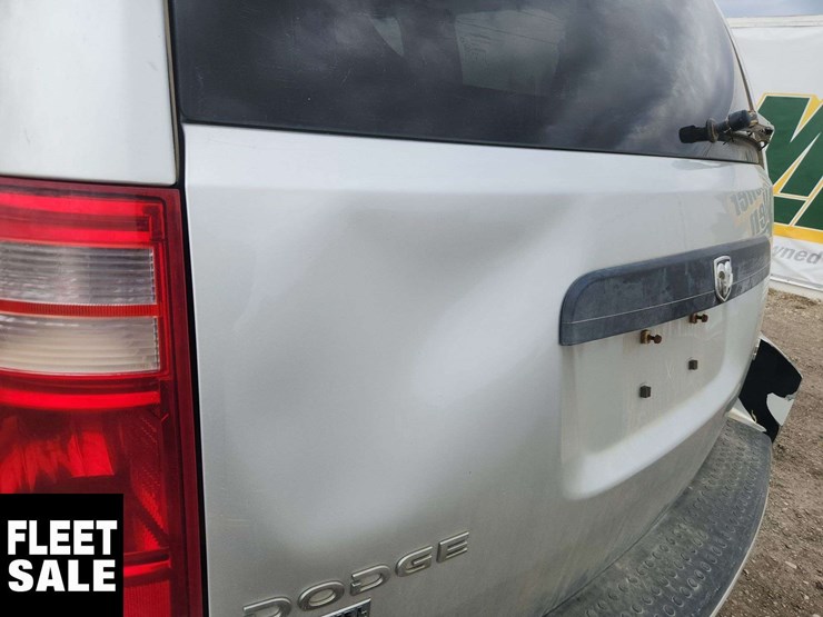 2010-dodge-grand-caravan-image-42