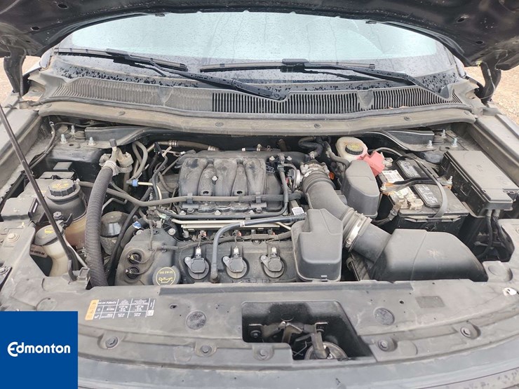 2018-ford-explorer-image-26