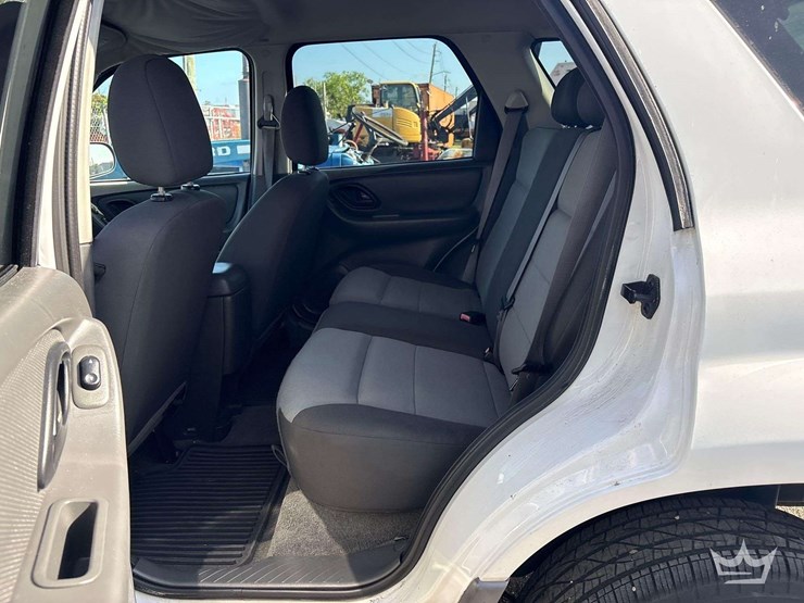 2007-ford-escape-image-18