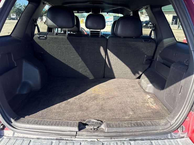 2012-ford-escape-image-21