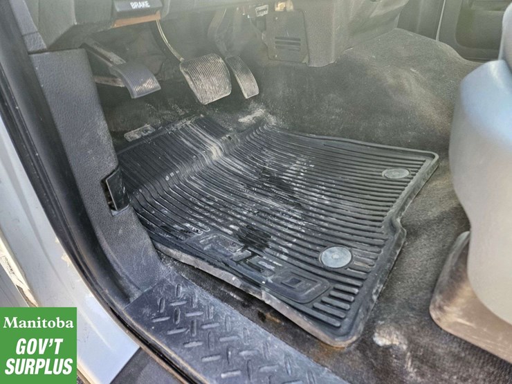 2014-ford-f150-image-25
