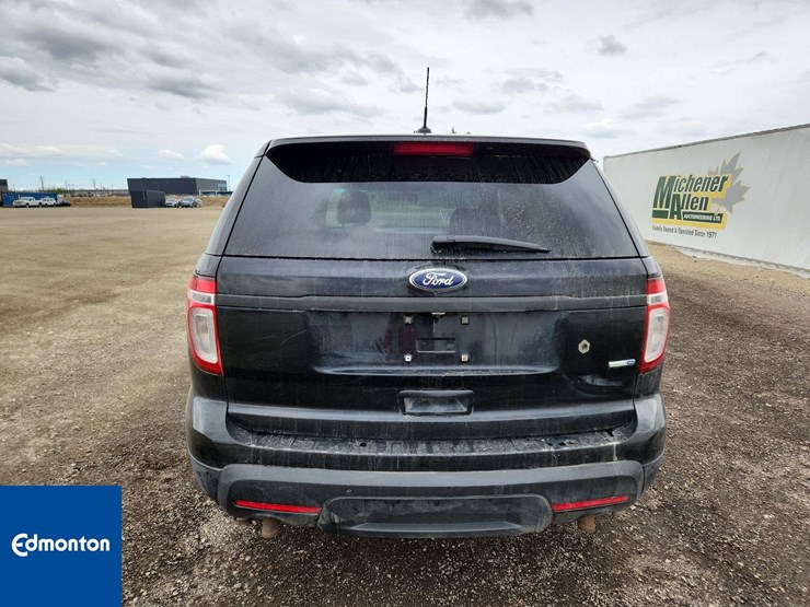 2015-ford-explorer-image-7