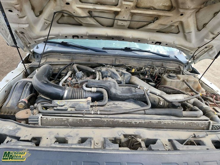 2011-ford-f550-image-32