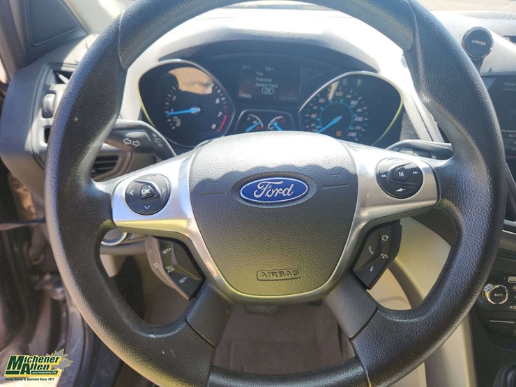 2014-ford-escape-se-image-18