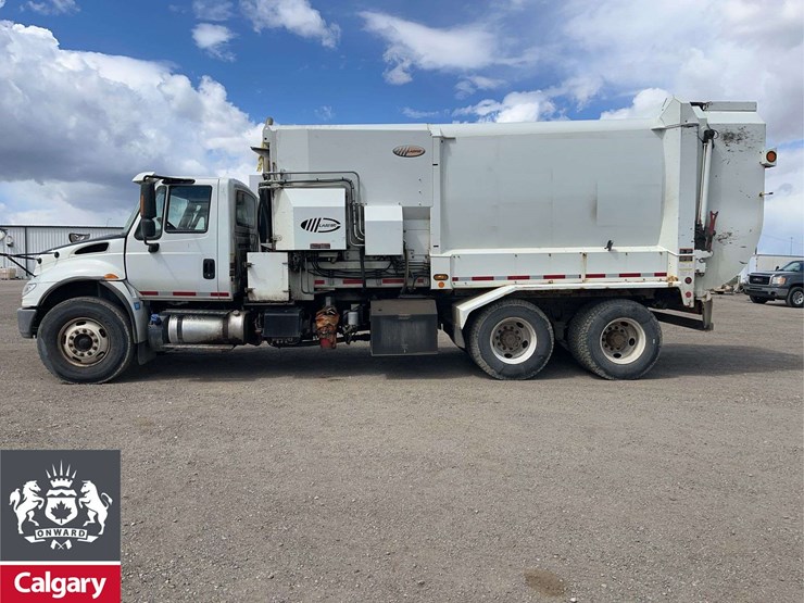 international-workstar-7400-image-6