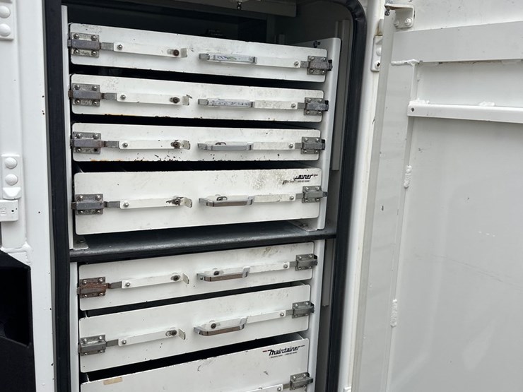 2010-international-durastar-4300-image-11