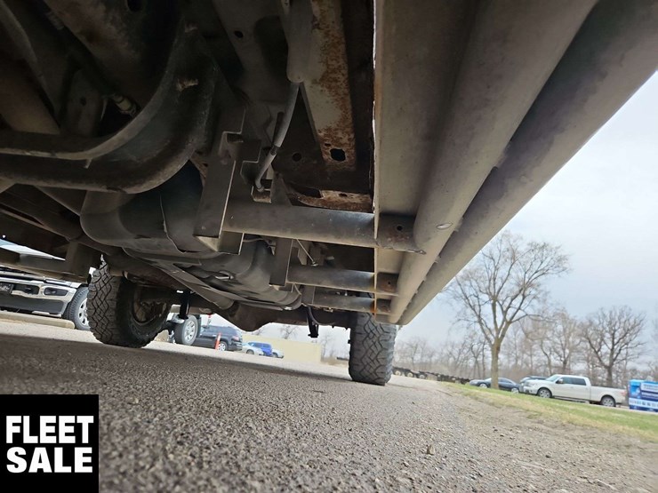 2013-ford-cargo-image-29