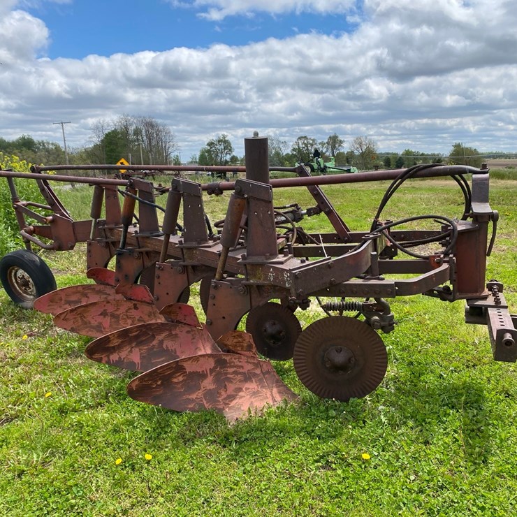 MM 4 bottom 16" Plow