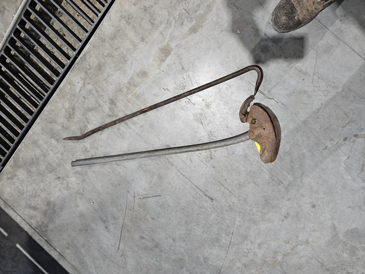 #6242-•-metal-bender-and-pry-bar-image-3