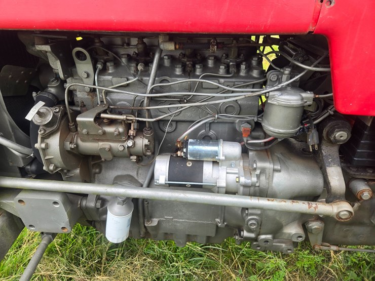 massey-ferguson-175-image-13