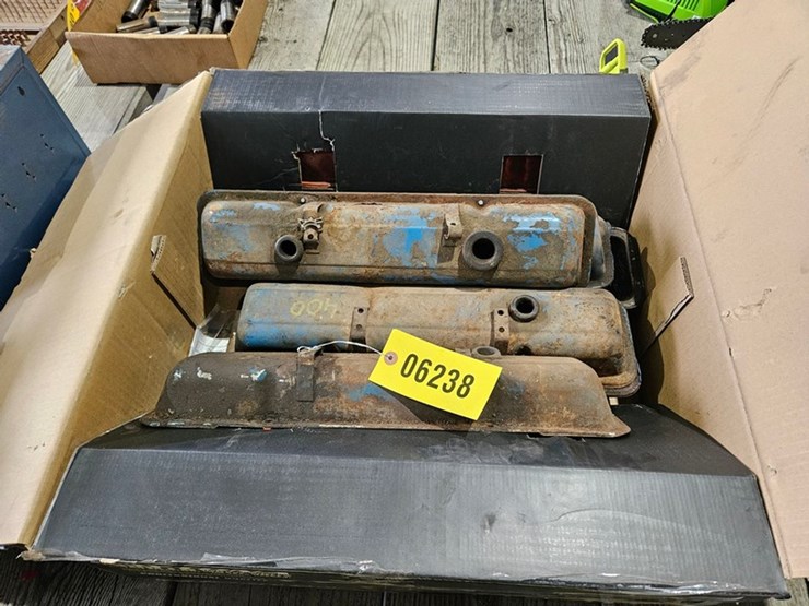 #6238-•-assorted-valve-covers-image-1