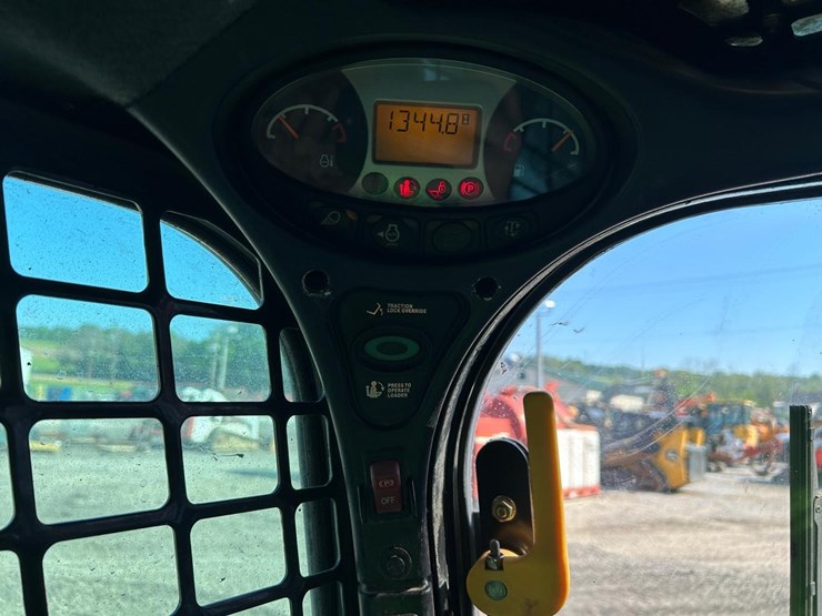 bobcat-t770-image-24