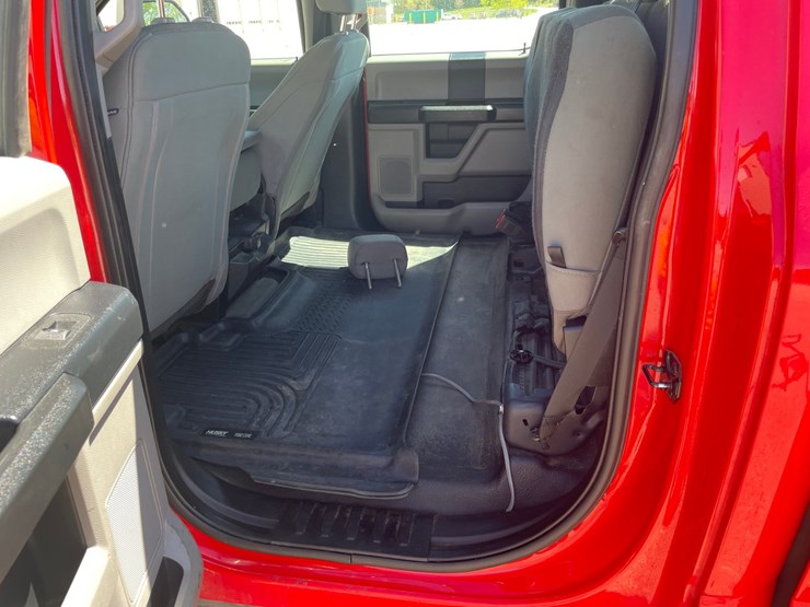 2020-ford-f350-xl-image-32