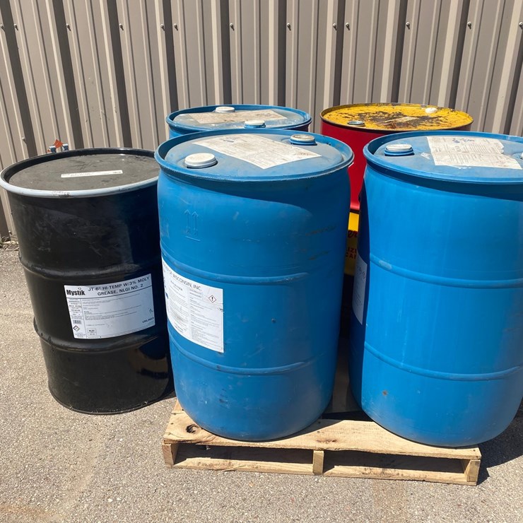 #8779 • (5) Empty Barrels