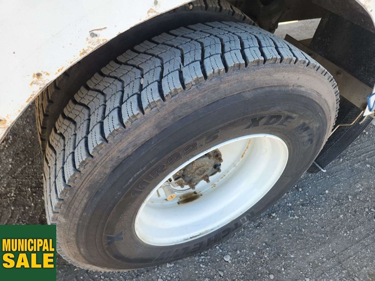 international-durastar-4300-image-41
