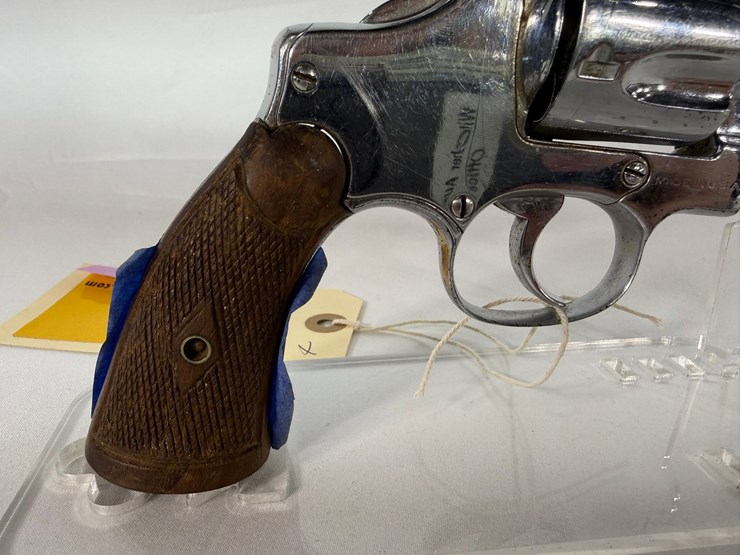 #86-•-smith-&-wesson-j-frame-38cal-revolver-23322-image-12