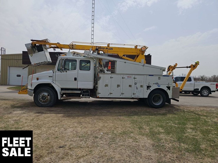 2002-freightliner-fl80-image-2