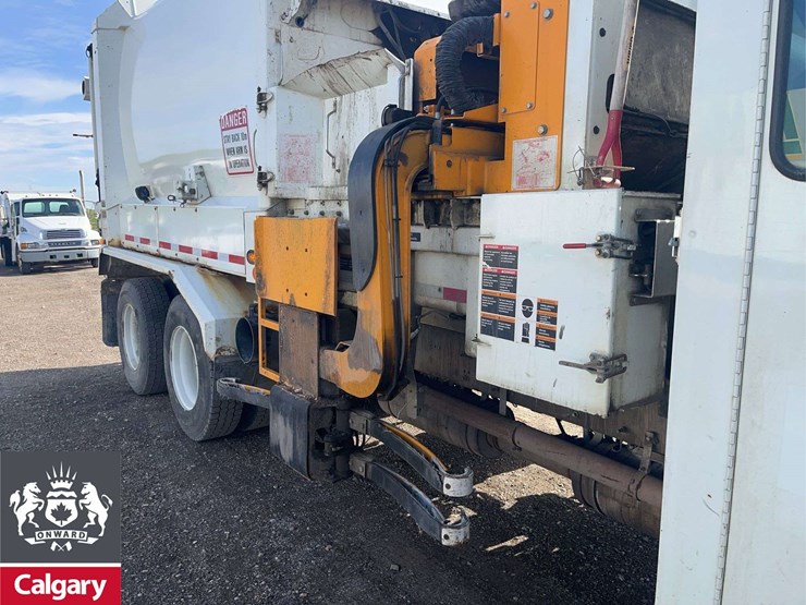 2017-international-workstar-7400-image-25