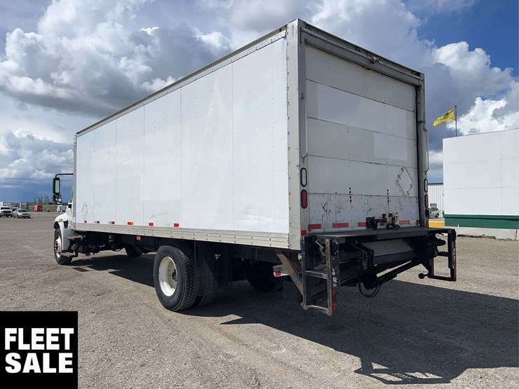 2012-international-durastar-4300-image-3