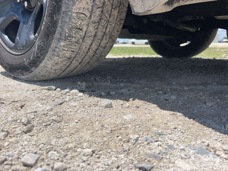 2021-chevrolet-tahoe-image-27