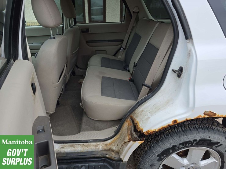 2008-ford-escape-image-25