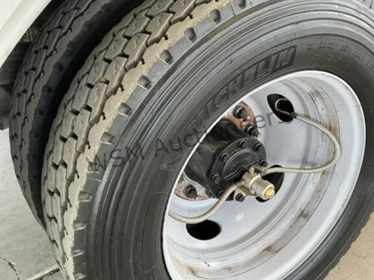 2019-ford-f550-image-8