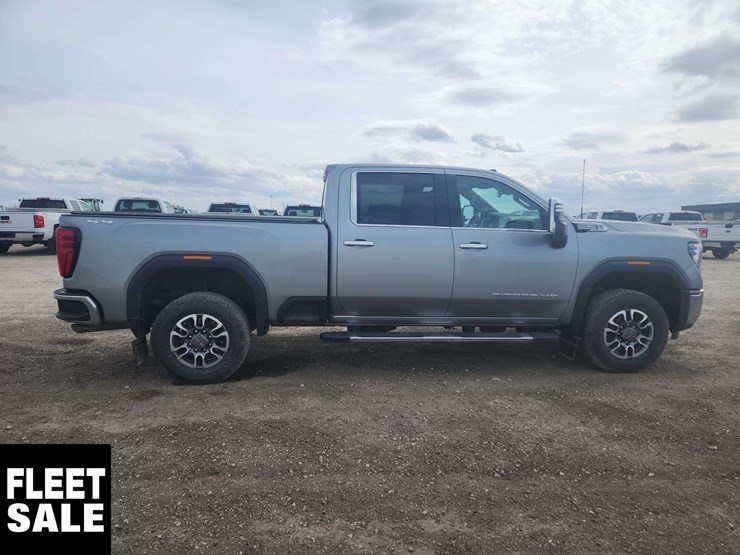 2024-gmc-sierra-2500hd-image-10