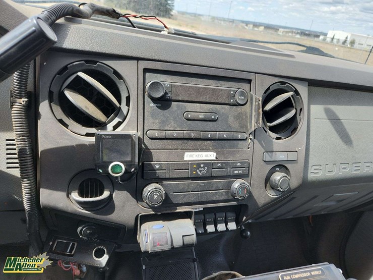 2011-ford-f550-image-14